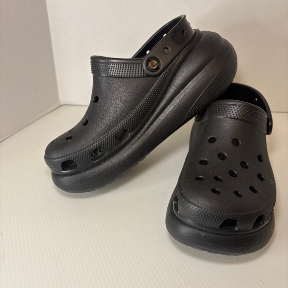 Crocs Classic Crush Clog Black Men 6 Women's 8 Slip On Platform Sandals 207521